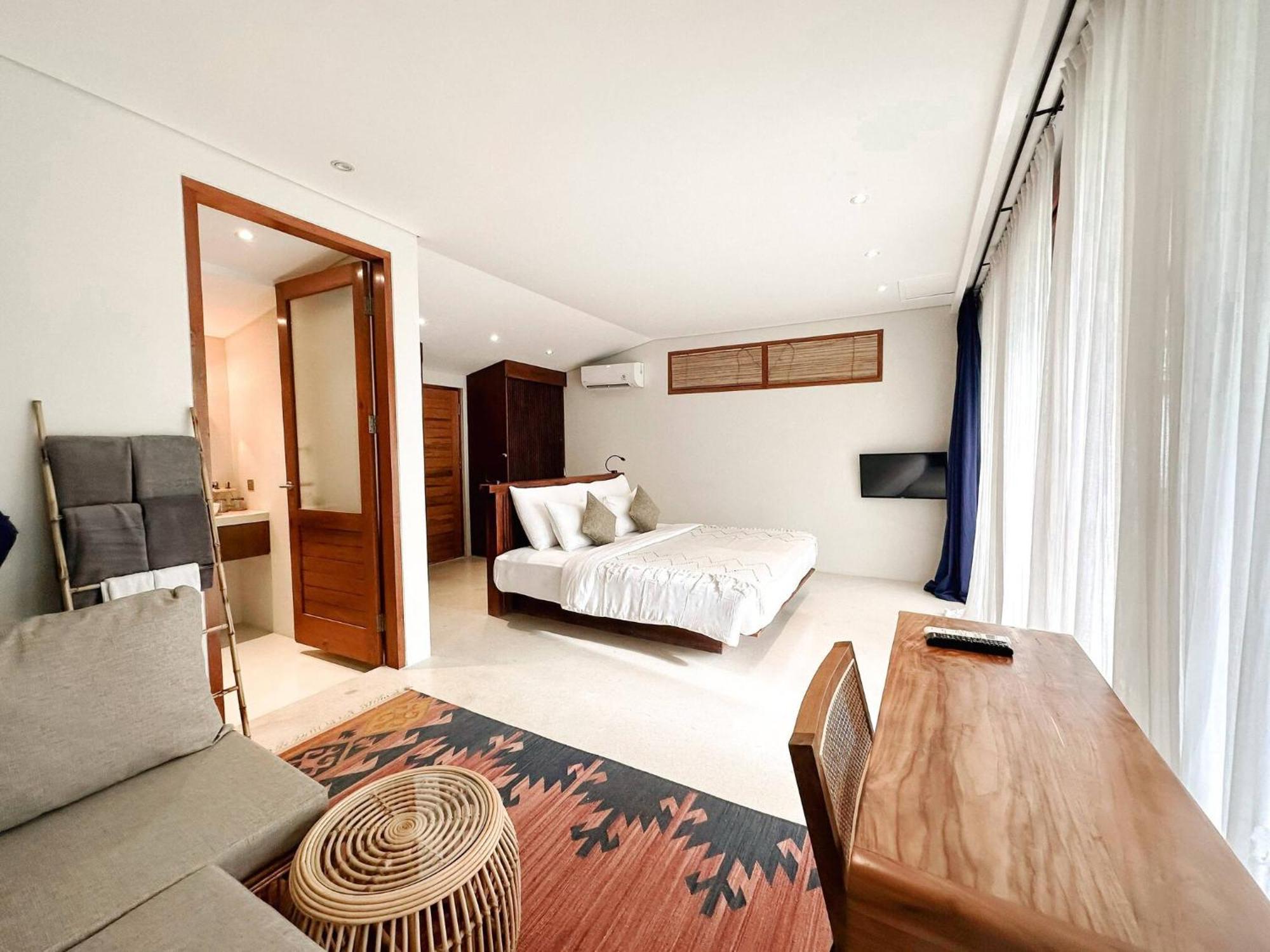 Zin & 4* Canggu (Bali)